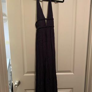 Backless maxi dress halter